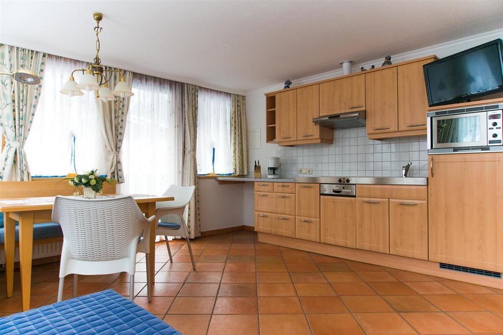Haus Angela Hotell Sankt Jakob in Defereggen Rom bilde